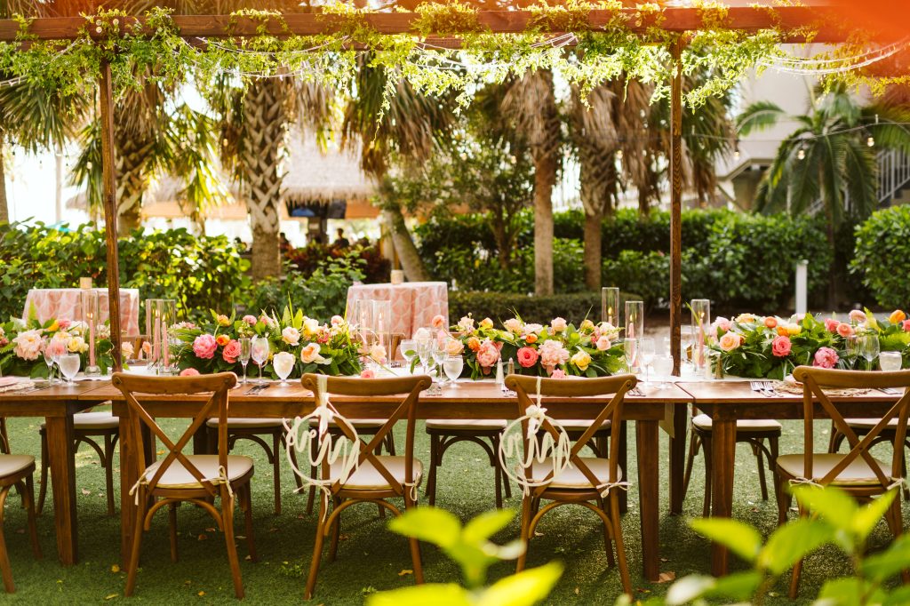 intimate wedding, long table, coral, pink, tropical